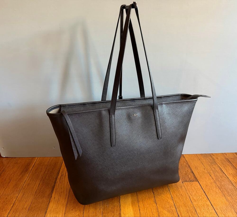 TUMI Black Leather ‘Everyday Tote’ #130465